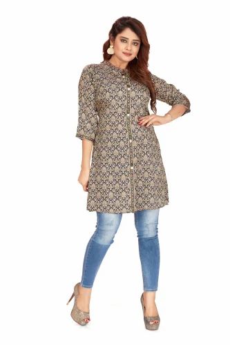 2023 European And American Spring And Autumn Women's New Digital Printed 3/4th Sleeve Casual Shirt