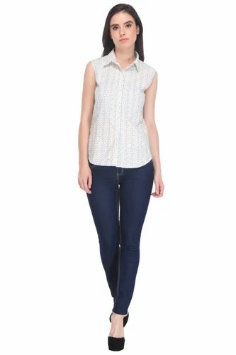 Ladies Sleeveless Shirt