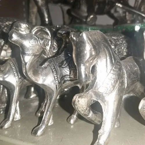 Horse Metal Silver Animal Statue, For Interior Decor, Size: 3 Inch