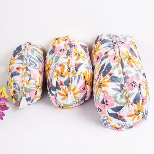 Cosmetic Bag For Women, Cotton Makeup Cases, Floral Toiletry bag, Quilted Travel pouch- Set of 3