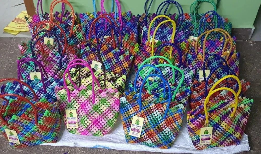 Hand Handled Cross knot bag