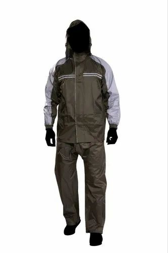 Men Rain Suit raincoat (nylon)