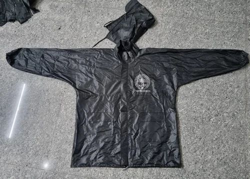 Black Unisex Polyester Raincoat