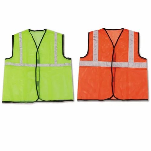 Without Sleeves Polyester Udyogi Reflective Safety Vest, Size: Medium