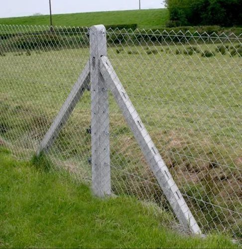7 Feet Plain Cement Concrete Poles