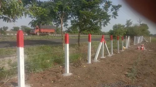 Rectangular Rcc Compound Pole, 6 Feet