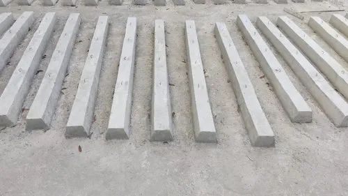 Rectangular Grey RCC Poles, For Construction