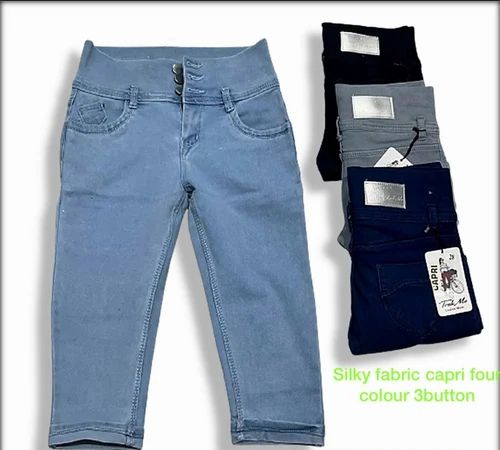 Slim Ladies Capri Jeans, Button, High Rise