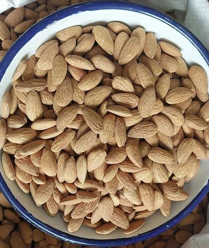 Organic Almond Nuts, Whole