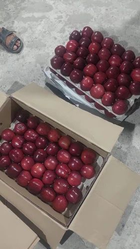 Himachali A Grade Apple, Packaging Size: 25 kg, Packaging Type: Carton