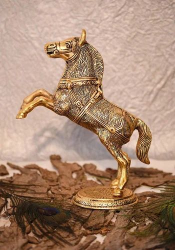 Golden (Gold Plated) Metal Horse Sculpture, For Interior Decor, Size: 20 X 7 X 24 cm