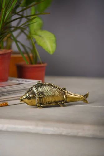 Art 269 Golden Metallic Fish Statue