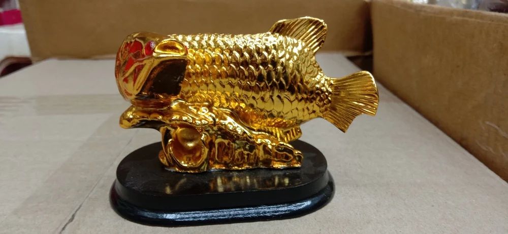 Golden Fish Statues