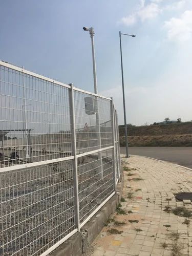 Round CCTV Camera Mounted Pole