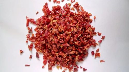 A Grade Dehydrated Red Capsicum Flakes, Packaging Size: Loose