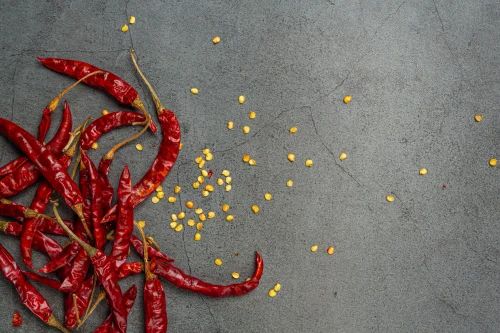 Natural Kashmiri Chilli With Stem