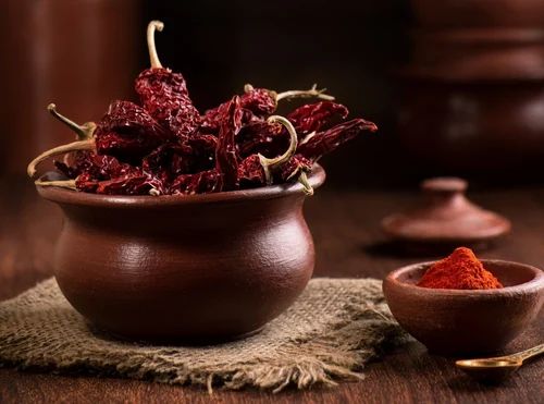 Byadgi Dry Red Chilli Powder, 25 kg, Heat Level: Mild