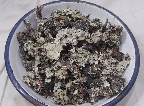 B Grade Black Stone Flower, Flakes, Origin: Nigeria