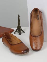 Women Leather Footwear