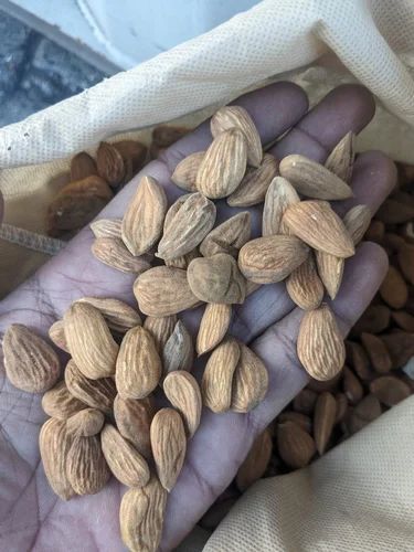 IMPORTED ALMOND- SYRIA KAUMI, Packed