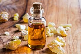 Light Yellow Liquid Frankincense Essential Oil
