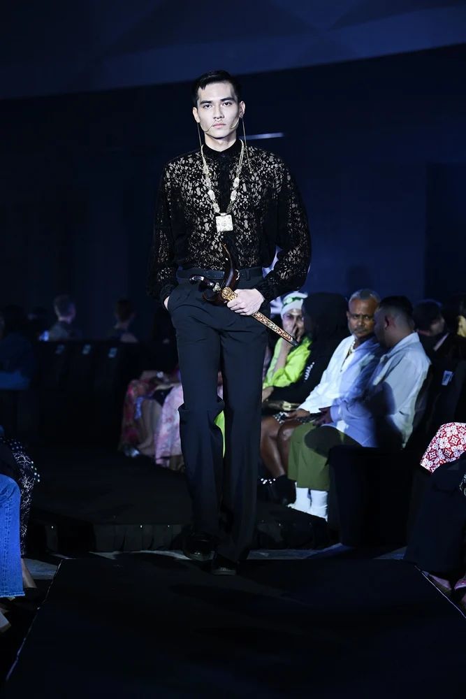 Jacquard pattern shirt