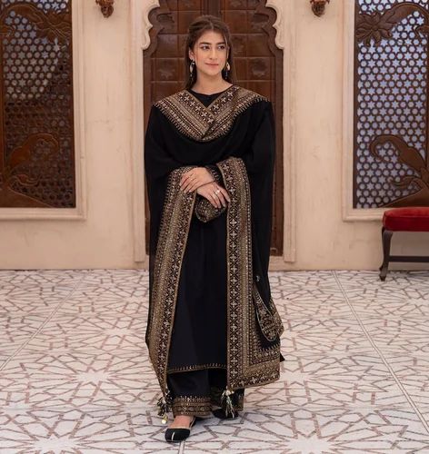 CREP SILK Party Wear Ladies Suit, Work: Lace Work, Readymade