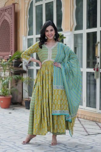Printed Daily Wear Pure Cotton Readymade 3pcs Suit