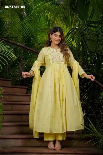 Top Quality Chanderi Silk with Yoke & Scattered Embroidered Butti Work A-Line Kurti-Pant-Dupatta