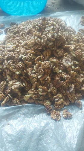Sharbati Half Kashmiri Walnut Kernels, Packaging Size: 250 Grams