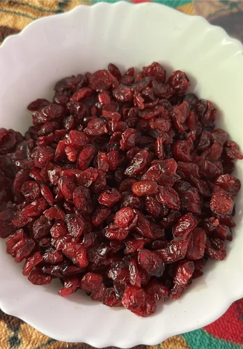 A Grade Red Canberry Pulm, Packaging Type: Carton