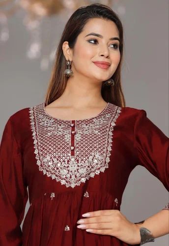 Nayra Cut Kurta Pant With Dupatta Set