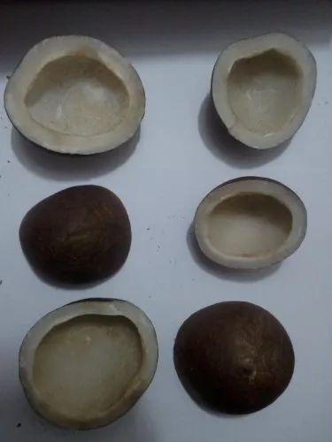 Brown DECOPRA Dried Coconut, For Edible N Milling, Packaging Type: Sacks