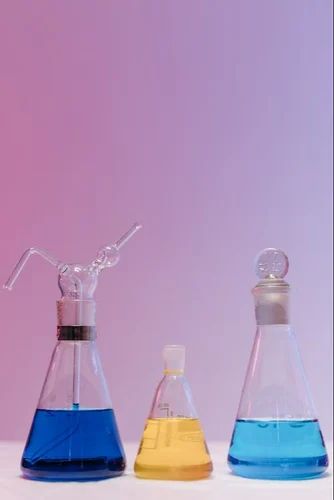 50 kg 4-(5-Amino-1-Methyl-1H-Benzimidazol-2-Yl)-Butyric Acid Isopropyl Ester, Liquid