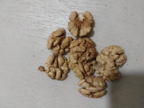 Kashmiri Walnut Kernels
