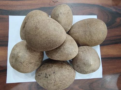 Pieces Brown Dried Coconut, For Dry Fruit, Packaging Size: 10 Kg