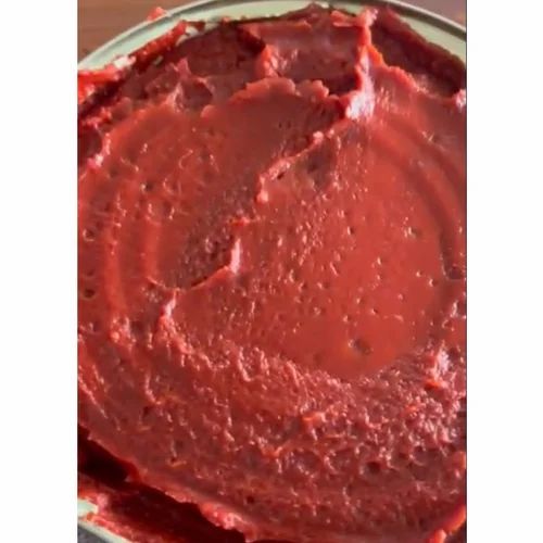 Canned Vegetarian Tomato Paste, Packaging Size: 1 kg