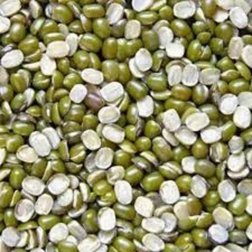 Green Aura Unpolished Moong Dal With Chilka (Split Green Gram)