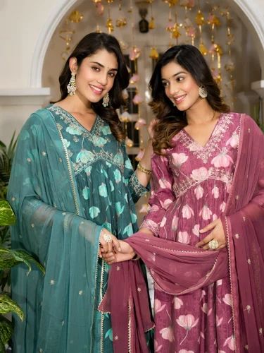 Embroidered Muslin Silk alia Cut Dupatta Sets, Pink