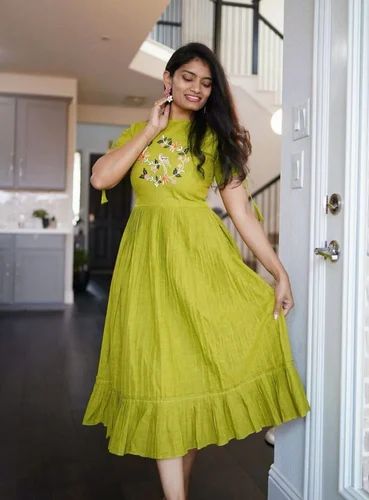 Summer Season Special Pure Reyon Slub Fabric Knee Length Fancy Kurti For Sale