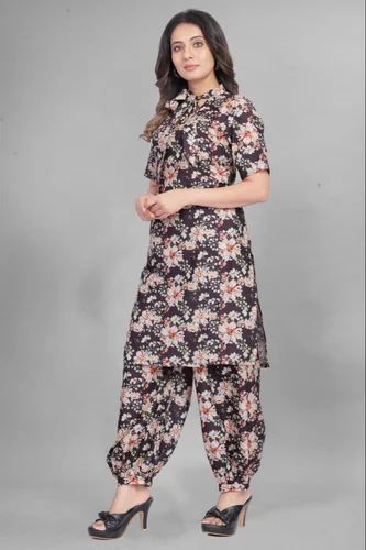 Half Sleeve Kurtis, Size: XL